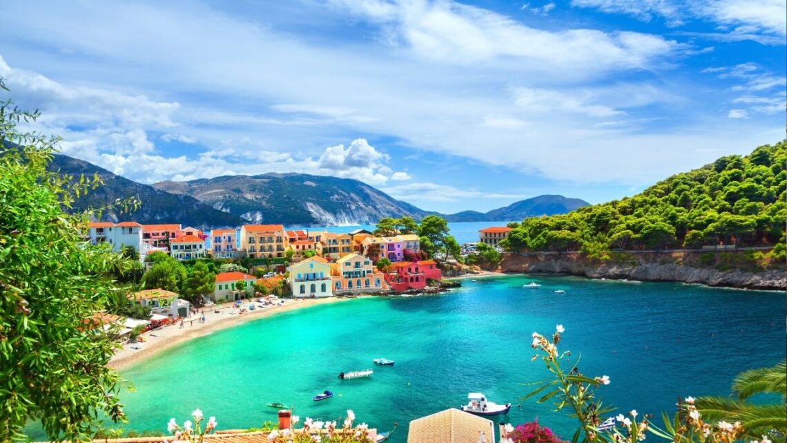 Grecja, Grecja wakacje, Grecja atrakcje, Grecja zwiedzanie, Grecja plaże, Grecja wyspy, Ateny, Akropol, Kreta, Santorini, Meteory, Morze Egejskie, Europa Południowa, podróże Grecja