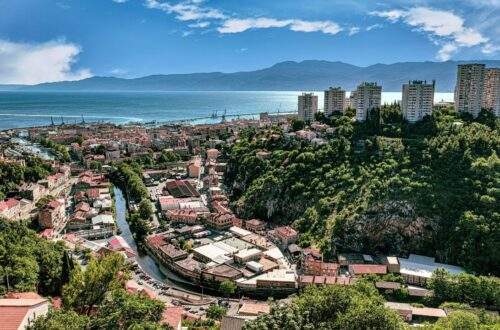 Rijeka, Chorwacja, Chorwacja wakacje, Chorwacja atrakcje, Chorwacja zwiedzanie, Chorwacja plaże, Chorwacja wyspy, Adriatyk, Dalmacja, Istria, Kvarner, Chorwacja zabytki, Chorwacja turystyka, Bałkany, wakacje Chorwacja, podróże Chorwacja