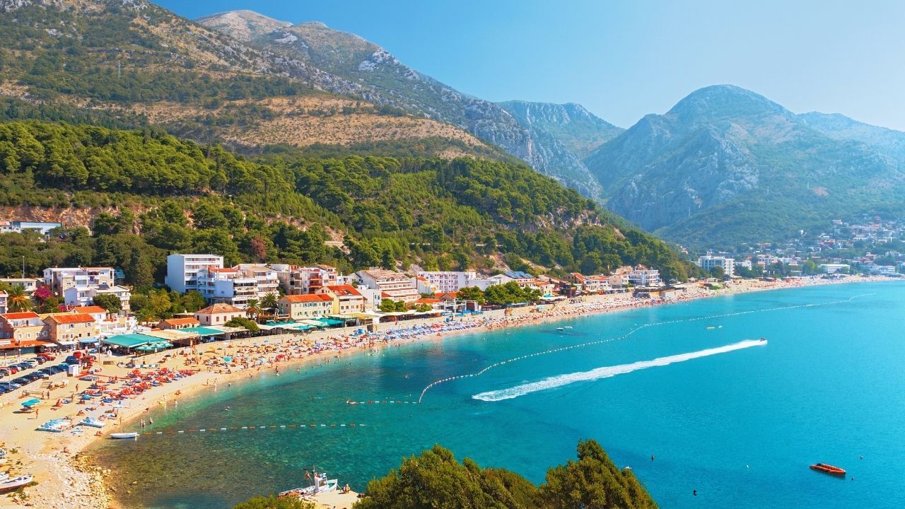Sutomore
