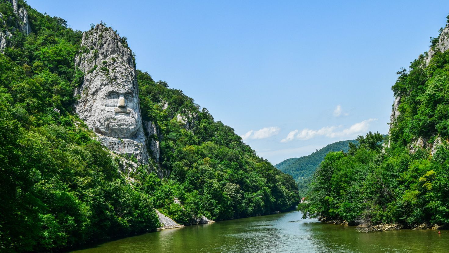 Żelazna Brama Rumunia – monumentalna dolina Dunaju i strażniczka historii