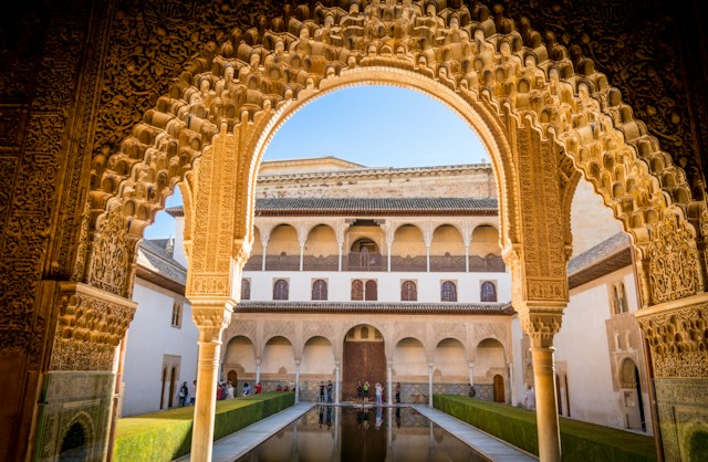 Grenada Alhambra - arcydzieło architektury islamskiej
