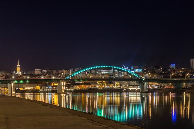 Serbia Belgrad nocą